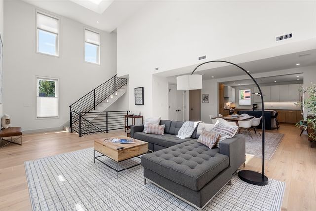17 Smith Place, Cambridge, MA 02138