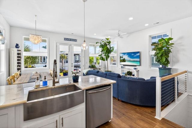 225 Clam Digger Loop, Pawleys Island, SC 29585
