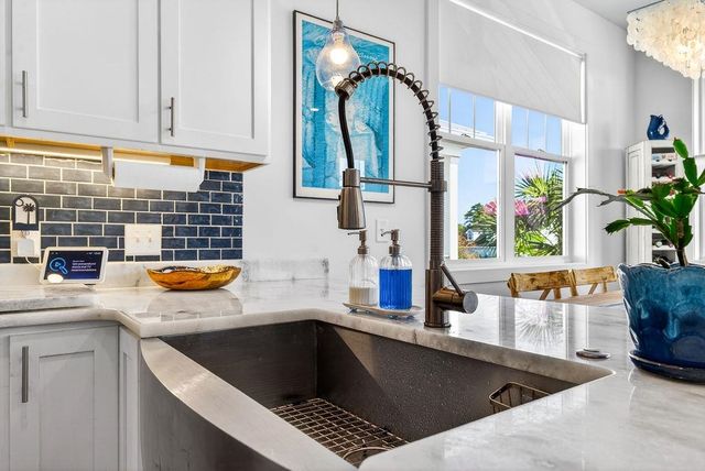 225 Clam Digger Loop, Pawleys Island, SC 29585