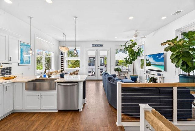 225 Clam Digger Loop, Pawleys Island, SC 29585