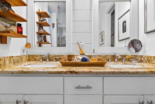 225 Clam Digger Loop, Pawleys Island, SC 29585