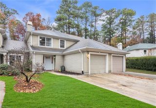 336 Esplanade PL, Chesapeake, VA 23320