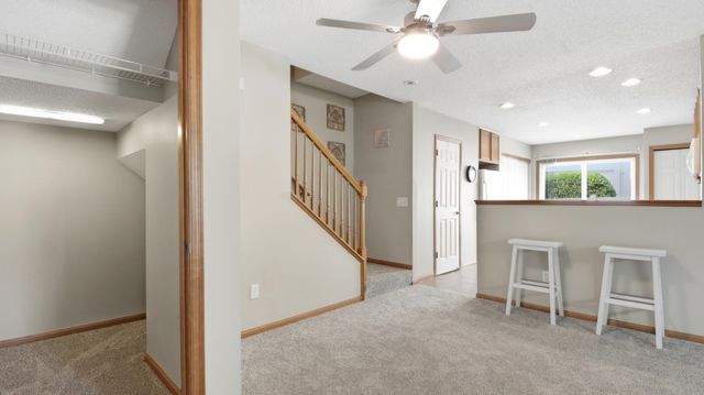 5010 149th Street N 5, Hugo, MN 55038