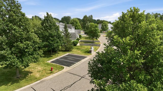 5010 149th Street N 5, Hugo, MN 55038