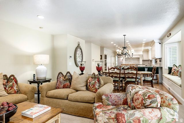 3450 E HIDDEN OAK DR, Cottonwood Heights, UT 84121