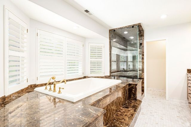 3450 E HIDDEN OAK DR, Cottonwood Heights, UT 84121