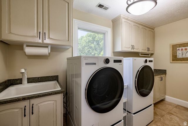 3450 E HIDDEN OAK DR, Cottonwood Heights, UT 84121