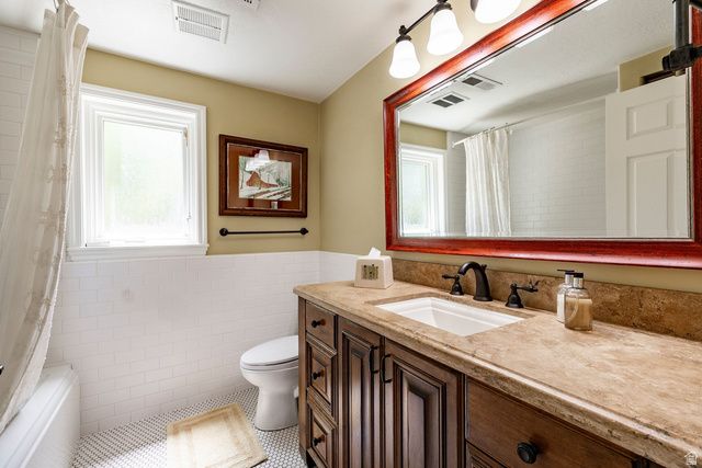 3450 E HIDDEN OAK DR, Cottonwood Heights, UT 84121