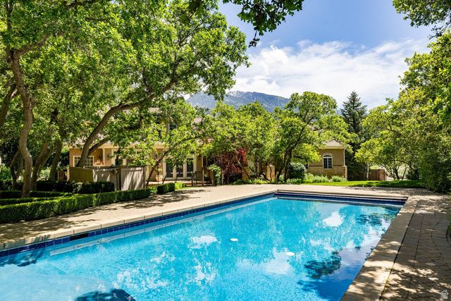3450 E HIDDEN OAK DR, Cottonwood Heights, UT 84121