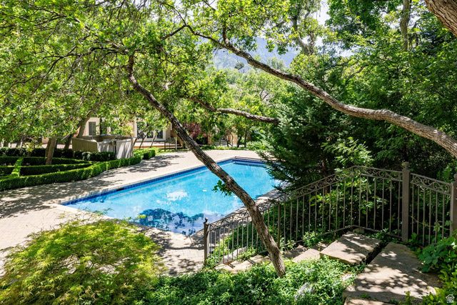 3450 E HIDDEN OAK DR, Cottonwood Heights, UT 84121