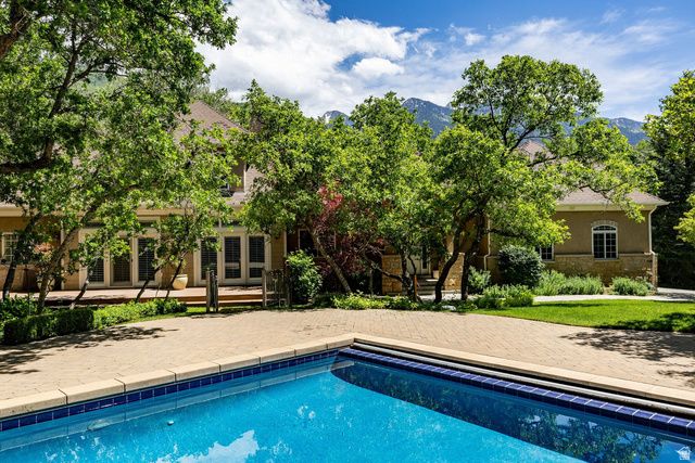 3450 E HIDDEN OAK DR, Cottonwood Heights, UT 84121