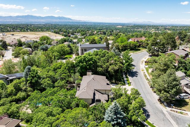 3450 E HIDDEN OAK DR, Cottonwood Heights, UT 84121