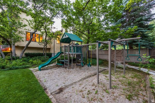 3450 E HIDDEN OAK DR, Cottonwood Heights, UT 84121