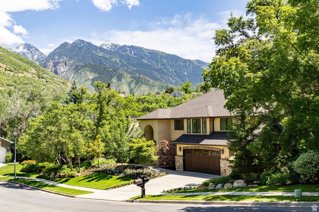 3450 E HIDDEN OAK DR, Cottonwood Heights, UT 84121