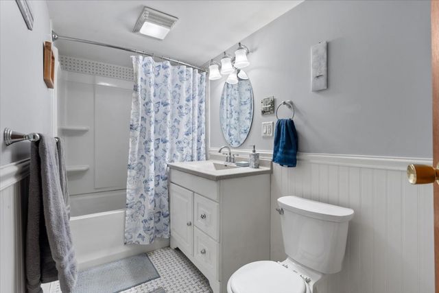 8644 Niles Center Road, Skokie, IL 60077