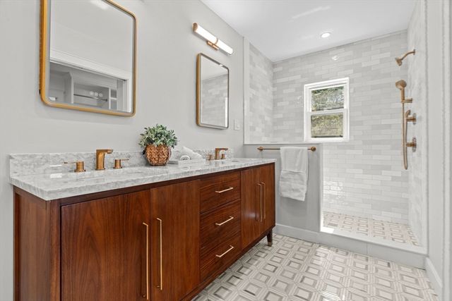 199 Palfrey St, Watertown, MA 02472