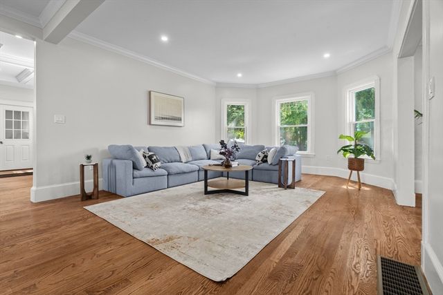 199 Palfrey St, Watertown, MA 02472