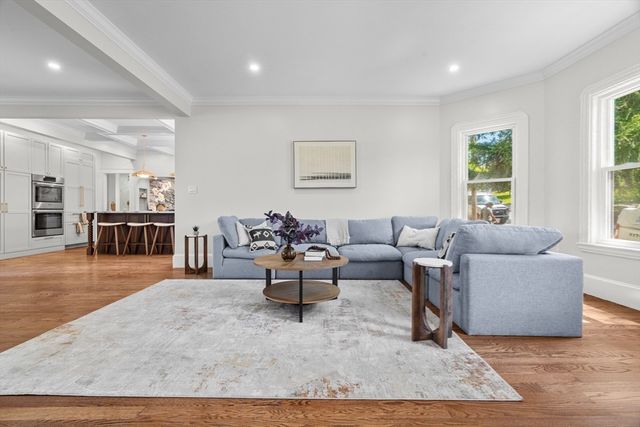 199 Palfrey St, Watertown, MA 02472