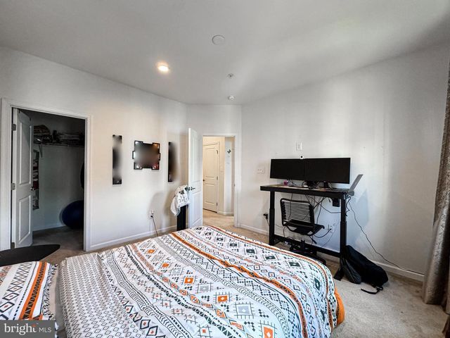 3190 YEAGER DR, Herndon, VA 20171