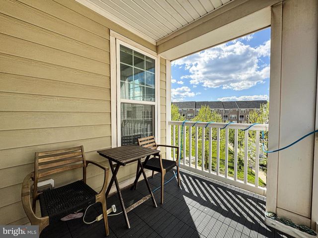 3190 YEAGER DR, Herndon, VA 20171