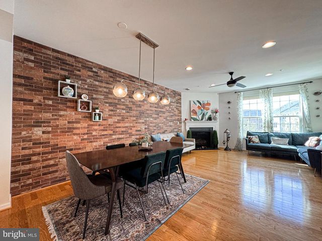 3190 YEAGER DR, Herndon, VA 20171