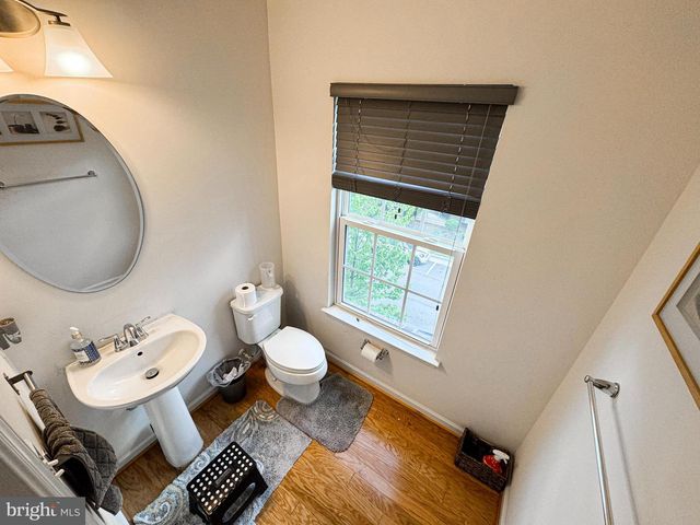3190 YEAGER DR, Herndon, VA 20171