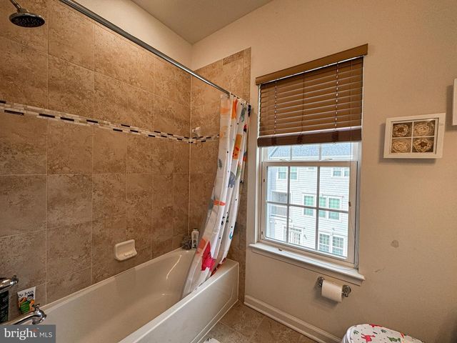 3190 YEAGER DR, Herndon, VA 20171