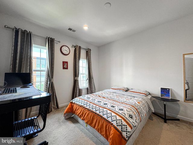 3190 YEAGER DR, Herndon, VA 20171