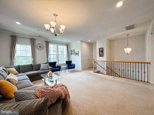 3190 YEAGER DR, Herndon, VA 20171