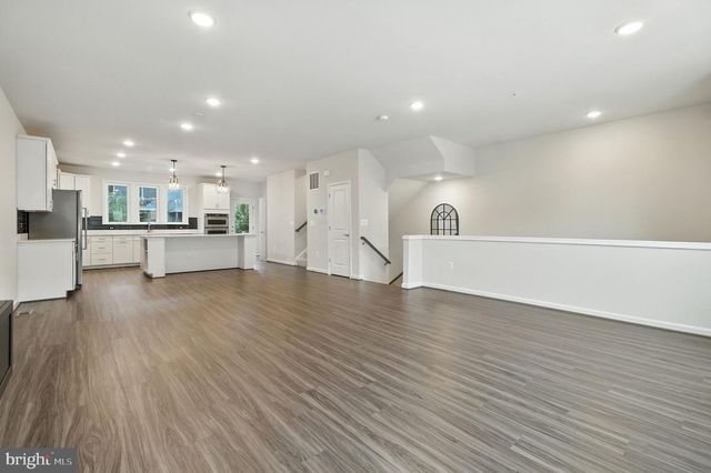 3344 PITCH PINE DR, Laurel, MD 20724