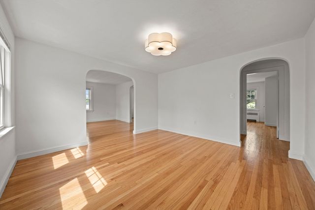 20 Bryant St B, Woburn, MA 01801