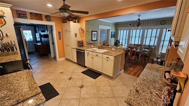 821 N EOLA DRIVE, Orlando, FL 32803