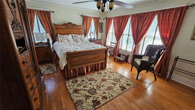 821 N EOLA DRIVE, Orlando, FL 32803