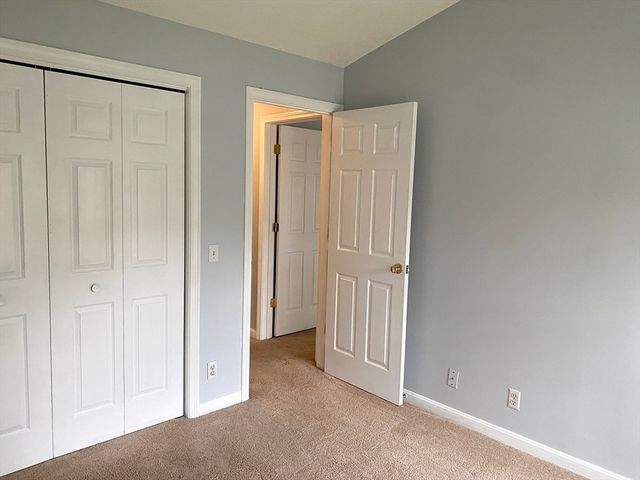 152 Tyson Commons Ln 152, Braintree, MA 02184