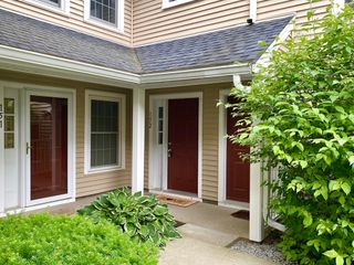 152 Tyson Commons Ln 152, Braintree, MA 02184