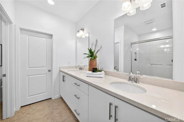 300 Vista Drive 94, La Habra, CA 90631