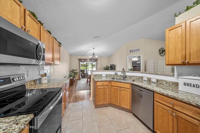 76170 LONG LEAF Loop, Yulee, FL 32097