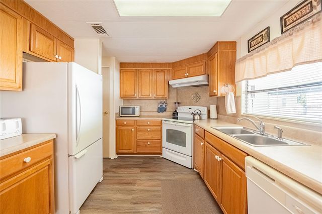 5006 FOX CLIFF DR, Lakeland, FL 33810