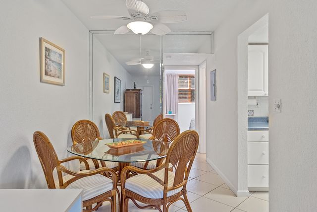 2565 S Ocean Boulevard 208, Palm Beach, FL 33480