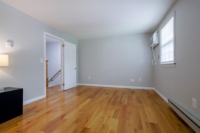 41 Fieldstone Drive, Londonderry, NH 03053