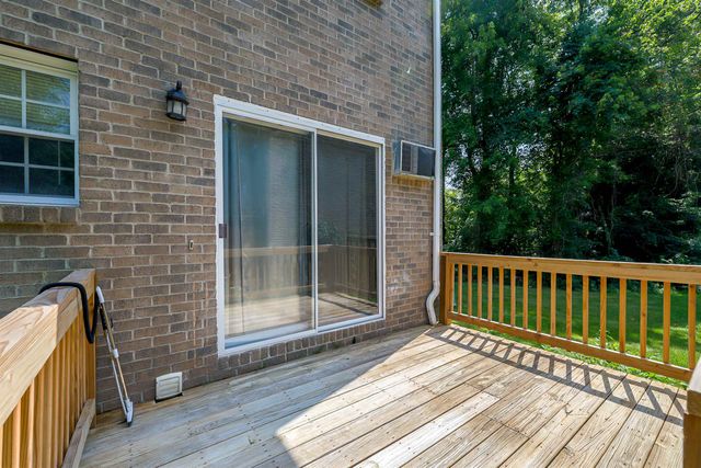 41 Fieldstone Drive, Londonderry, NH 03053