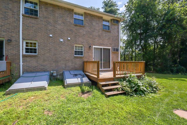 41 Fieldstone Drive, Londonderry, NH 03053