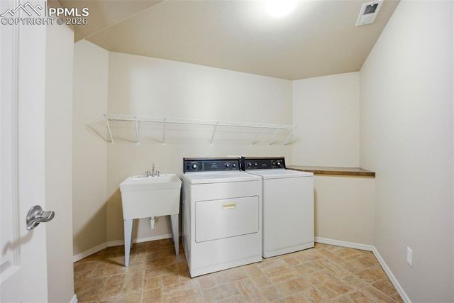 10843 Torreys Peak Way, Peyton, CO 80831