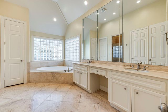 6310 Hermann Lake Drive, Houston, TX 77021