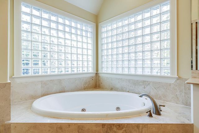 6310 Hermann Lake Drive, Houston, TX 77021