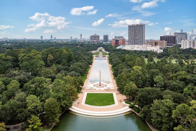 6310 Hermann Lake Drive, Houston, TX 77021