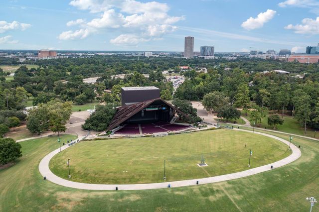 6310 Hermann Lake Drive, Houston, TX 77021