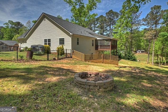 68 Old South Drive, Ellijay, GA 30540