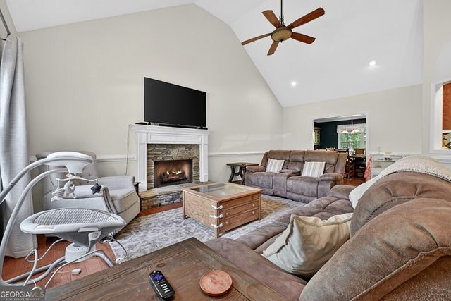 68 Old South Drive, Ellijay, GA 30540