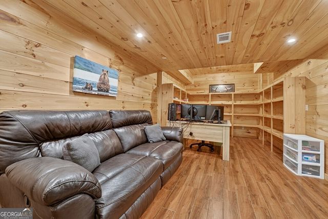 68 Old South Drive, Ellijay, GA 30540